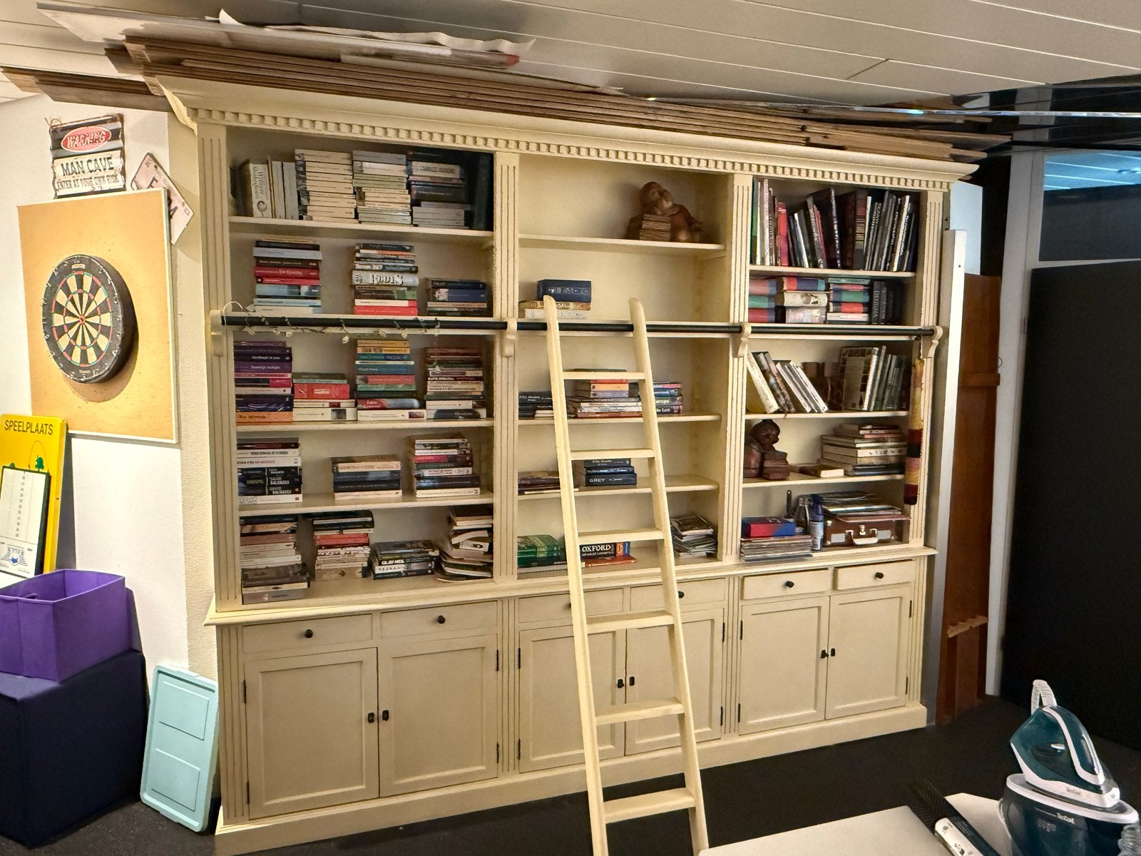 Grote Boekenkast Melena del Sur met Ladder, Ophalen, Zo goed als nieuw, 200 cm of meer, 25 tot 50 cm