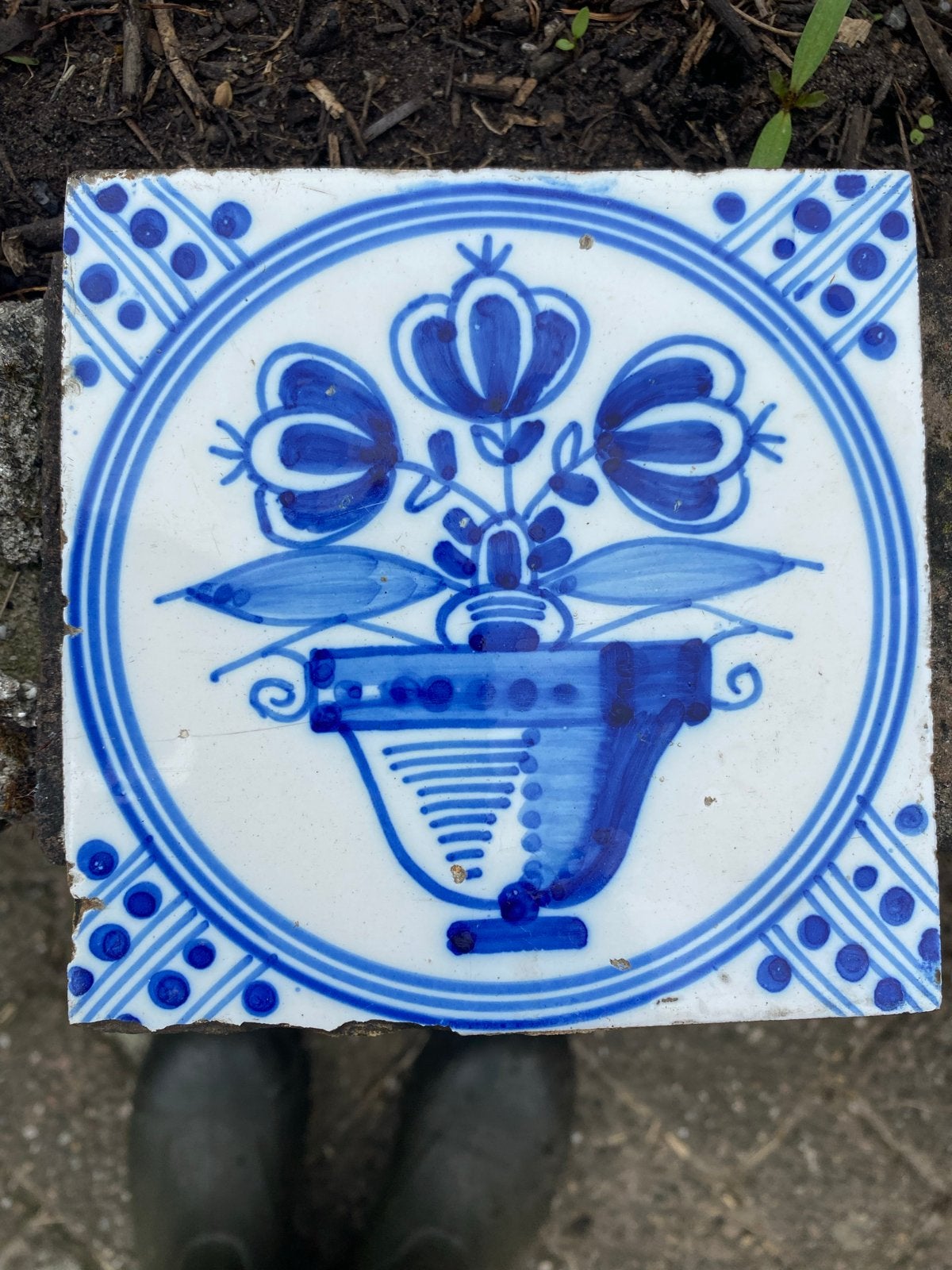 Antieke Delfts Blauwe Tegels met Bloemenmotief (2 stuks), Antiek en Kunst, Antiek | Wandborden en Tegels, Ophalen
