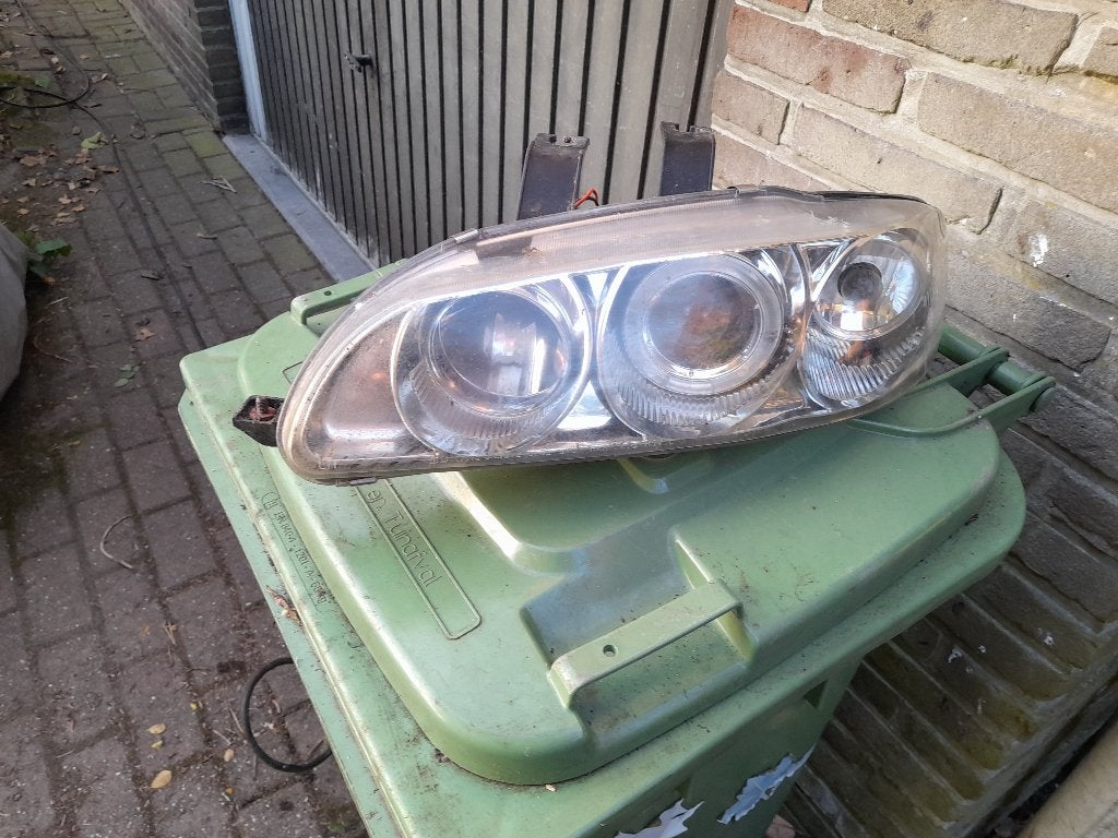 Honda civic koplampen, Ophalen