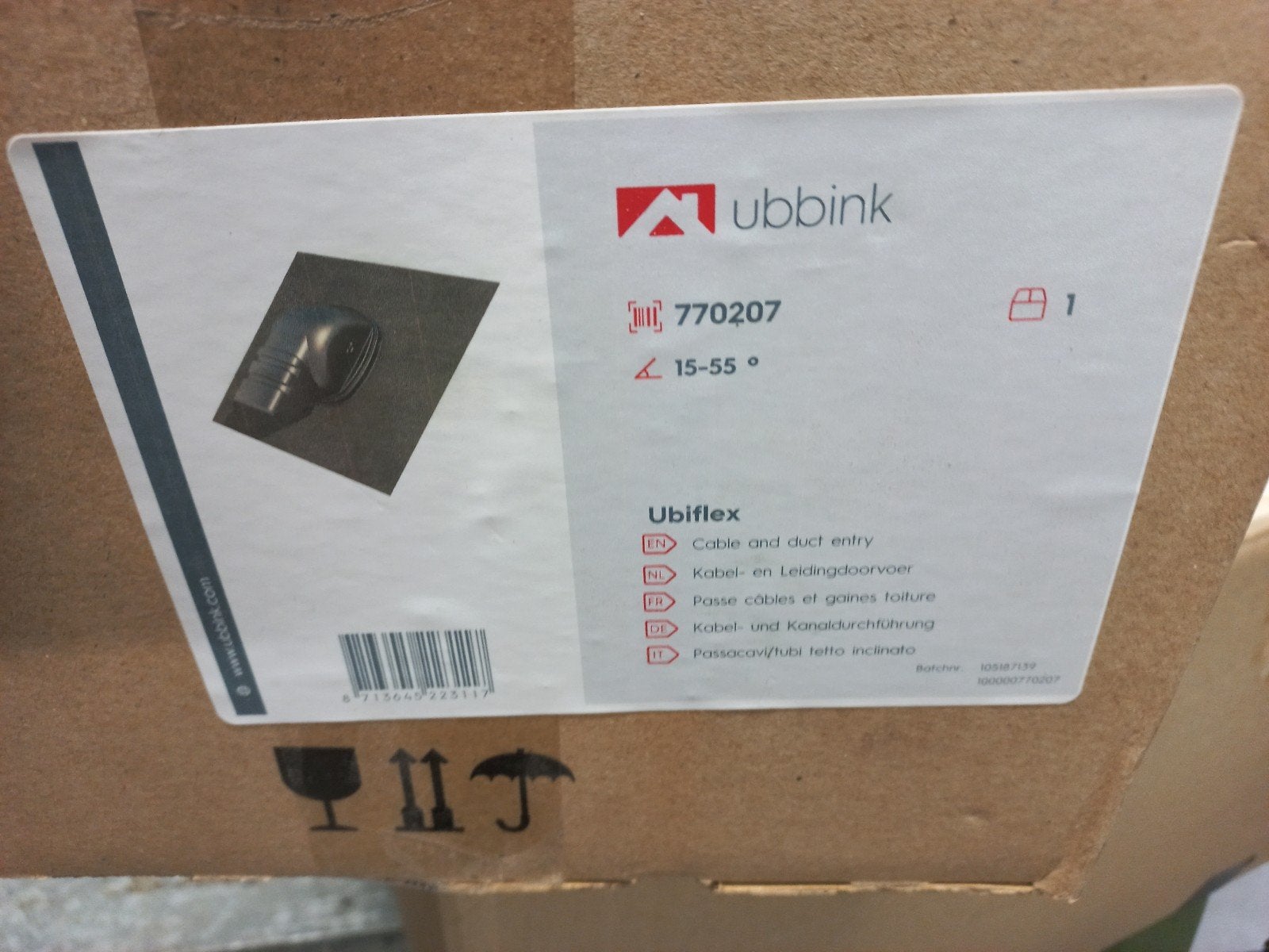 Nieuwe Ubbink dakdoorvoer 15/55 graden, Doe-het-zelf en Verbouw, Dakpannen en Dakbedekking, Overige materialen, Zwart, Nieuw, Minder dan 5 m²