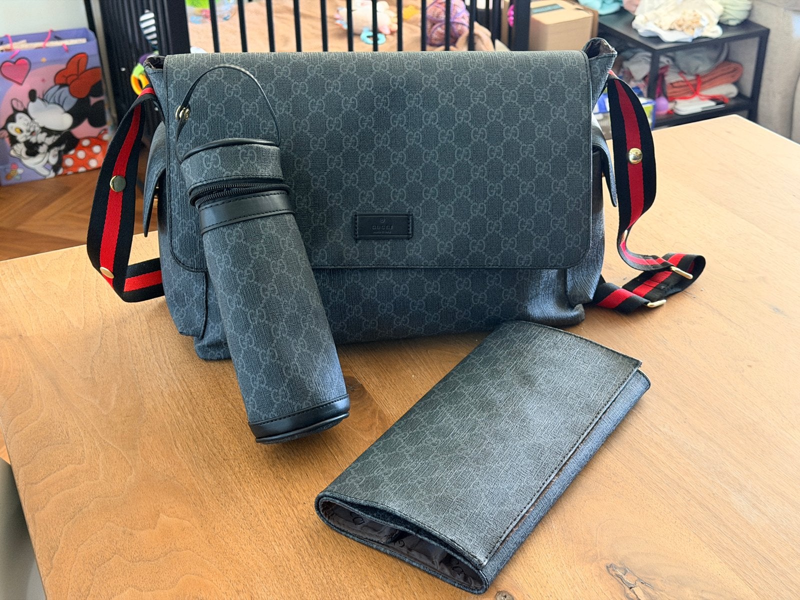 Zo goed als nieuwe Gucci luiertas met accessoires, Kinderen en Baby's, Gucci, Zwart, Ophalen, Verzorgingstas