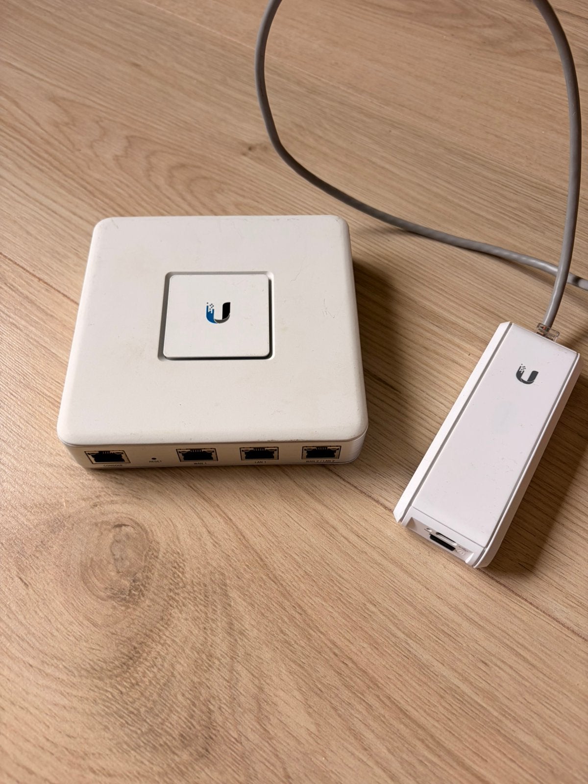 Unifi gataway met cloudkey, Computers en Software, Routers en Modems, Ophalen of Verzenden, Gebruikt