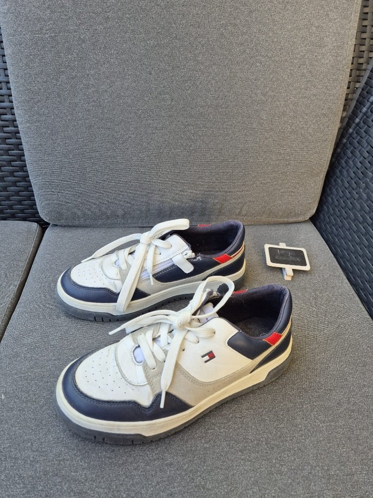 Zomersneakers Tommy Hilfiger maat 39 z.g.a.n., Schoenen, Ophalen of Verzenden, Jongen, Tommy Hilfiger