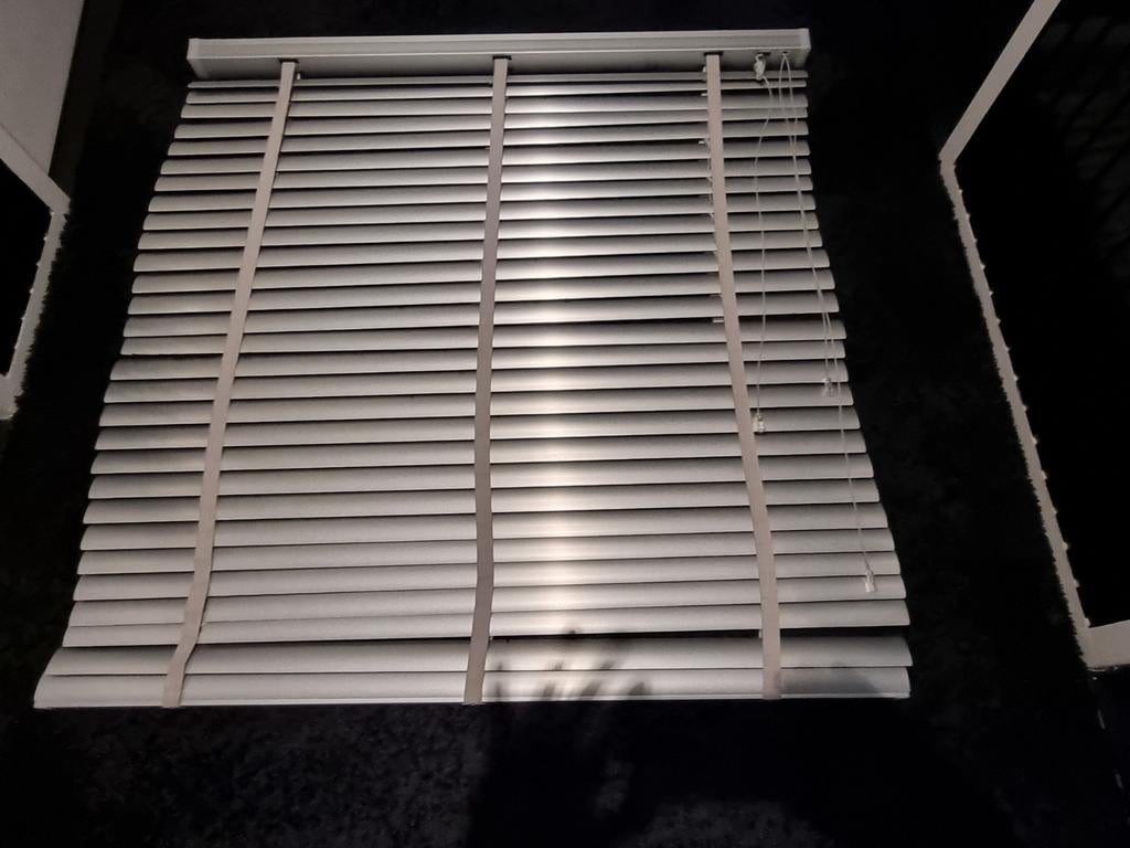 Aluminium Luxaflex 135 br x 105 h, Ophalen of Verzenden, Zo goed als nieuw, 100 tot 150 cm