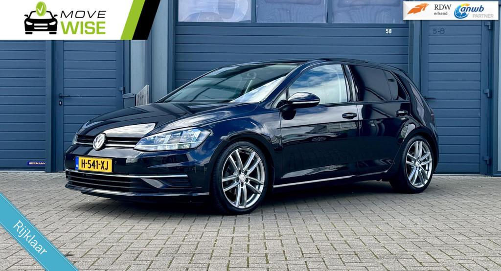 Volkswagen Golf 1.0 TSI- 110pk Highline | Business R | Facel, Auto's, Gebruikt, Lichtsensor, Zwart, Bedrijf