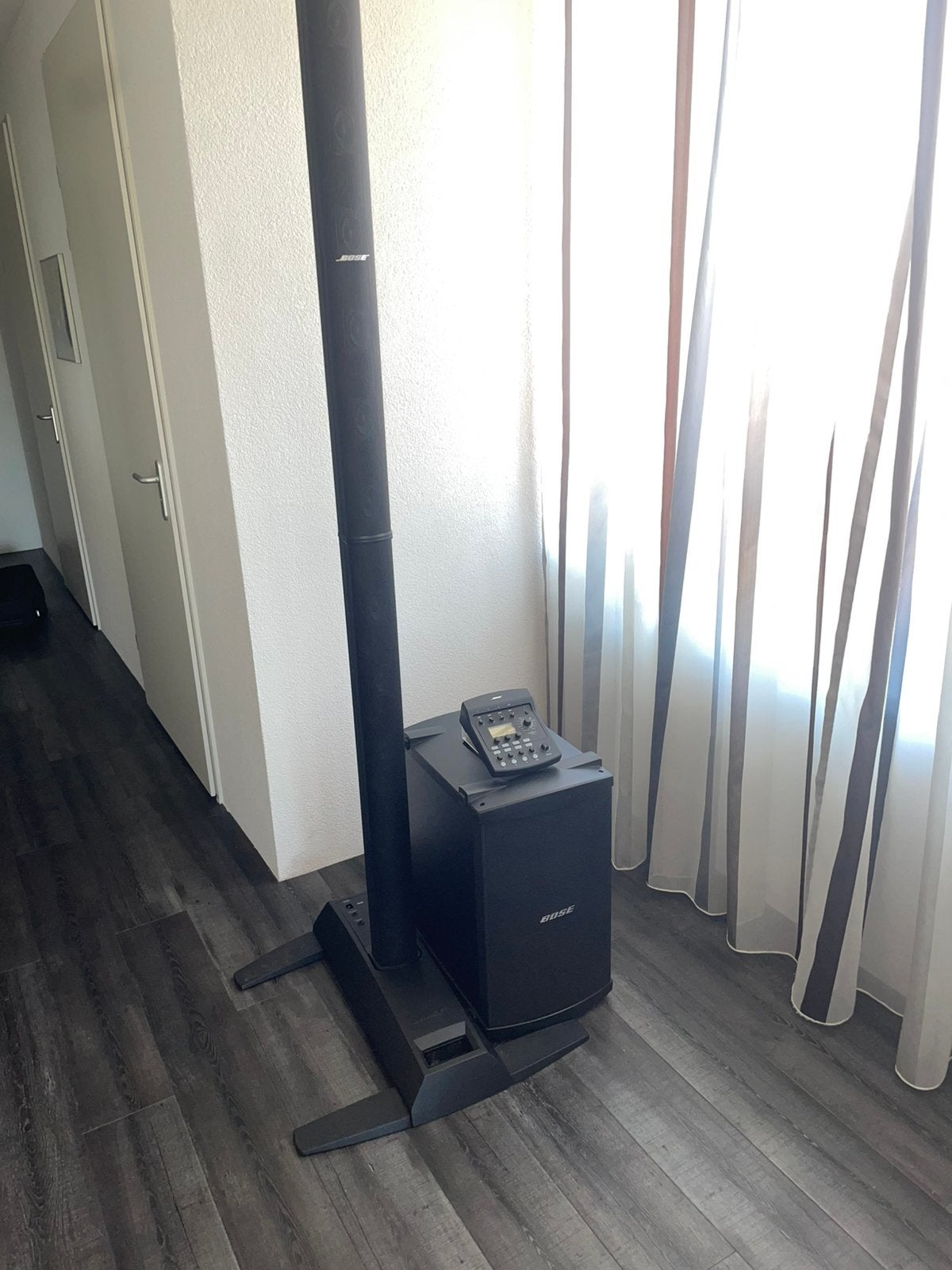 Bose L1 model 2, Ophalen of Verzenden, Zo goed als nieuw, Minder dan 500 watt