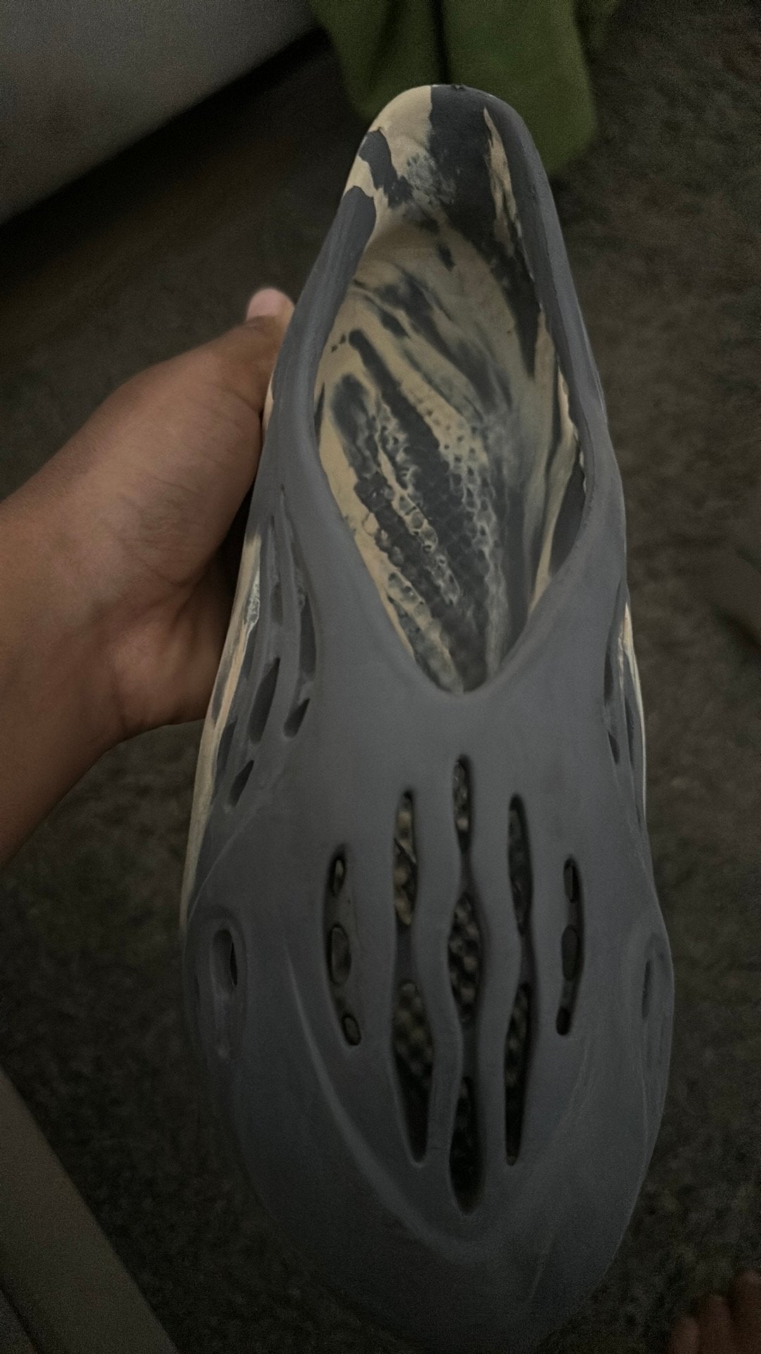 Yeezy Foam RNNR Gray/Cream, Ophalen, Overige kleuren, Overige typen, Nieuw