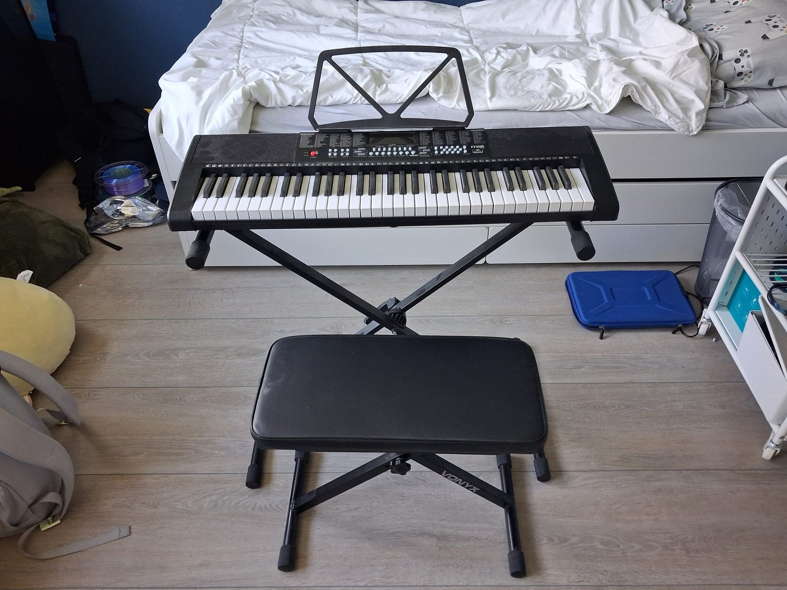 MAX Music KB5 keyboard – complete set met standaard, krukje, Muziek en Instrumenten, Keyboards, 61 toetsen, Zo goed als nieuw