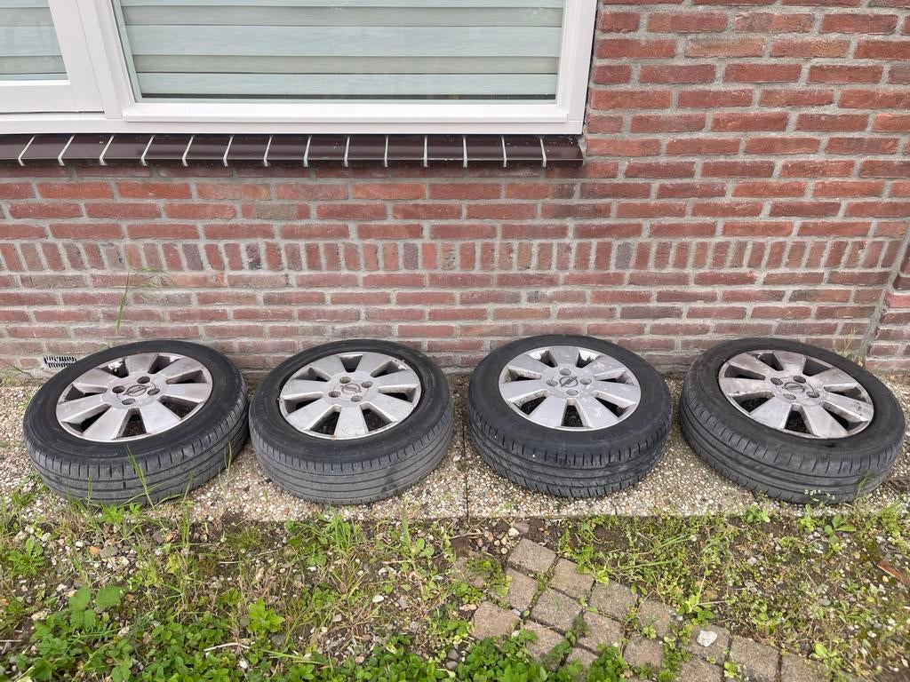 Opknappers  4x100 185/60 R15 opel., Ophalen, Gebruikt
