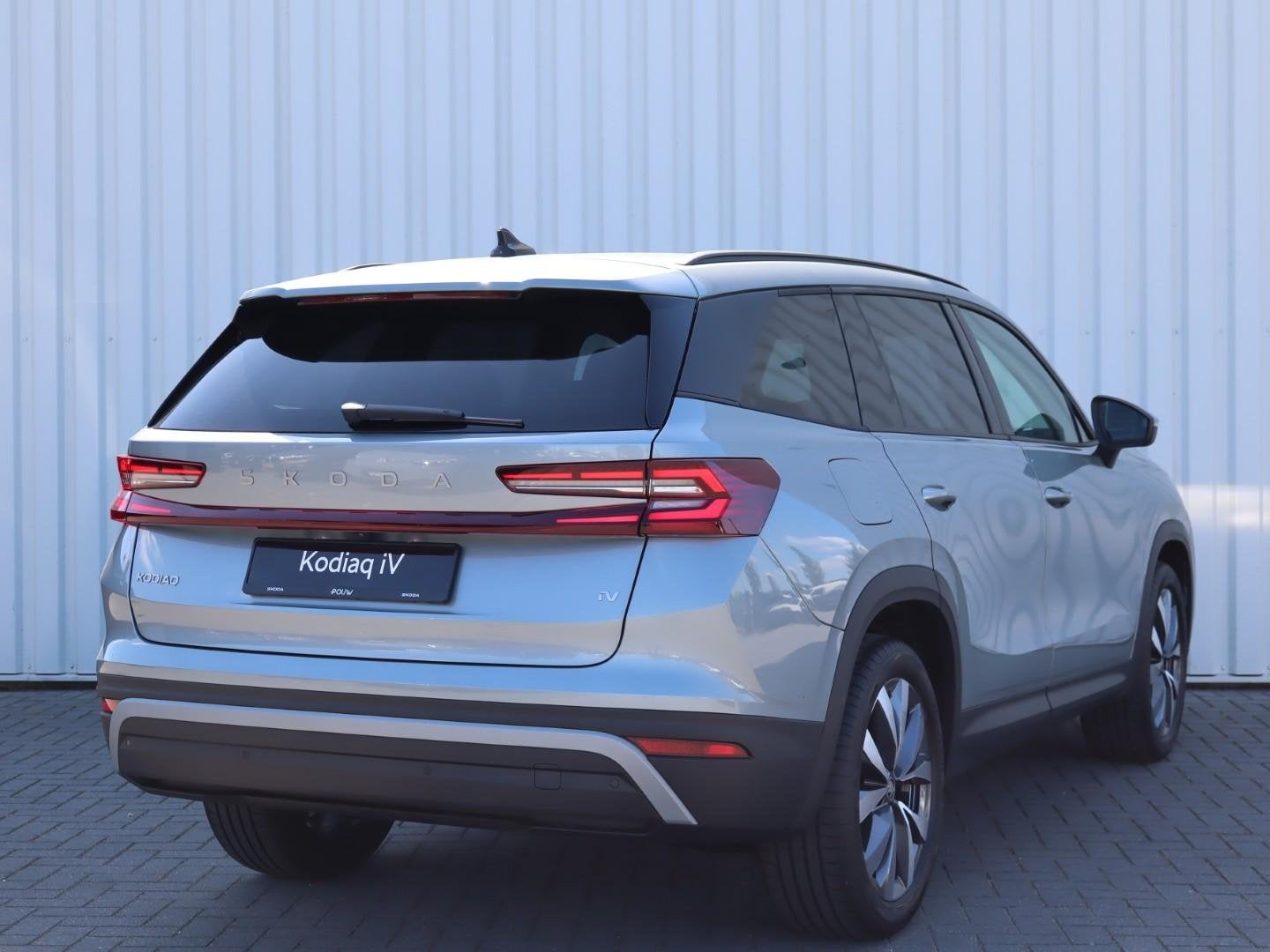 Skoda Kodiaq 1.5 TSI 204pk PHEV Business Edition Plus | Pano, Auto's, 12 maanden, 1498 cc, Euro 6, 4 cilinders