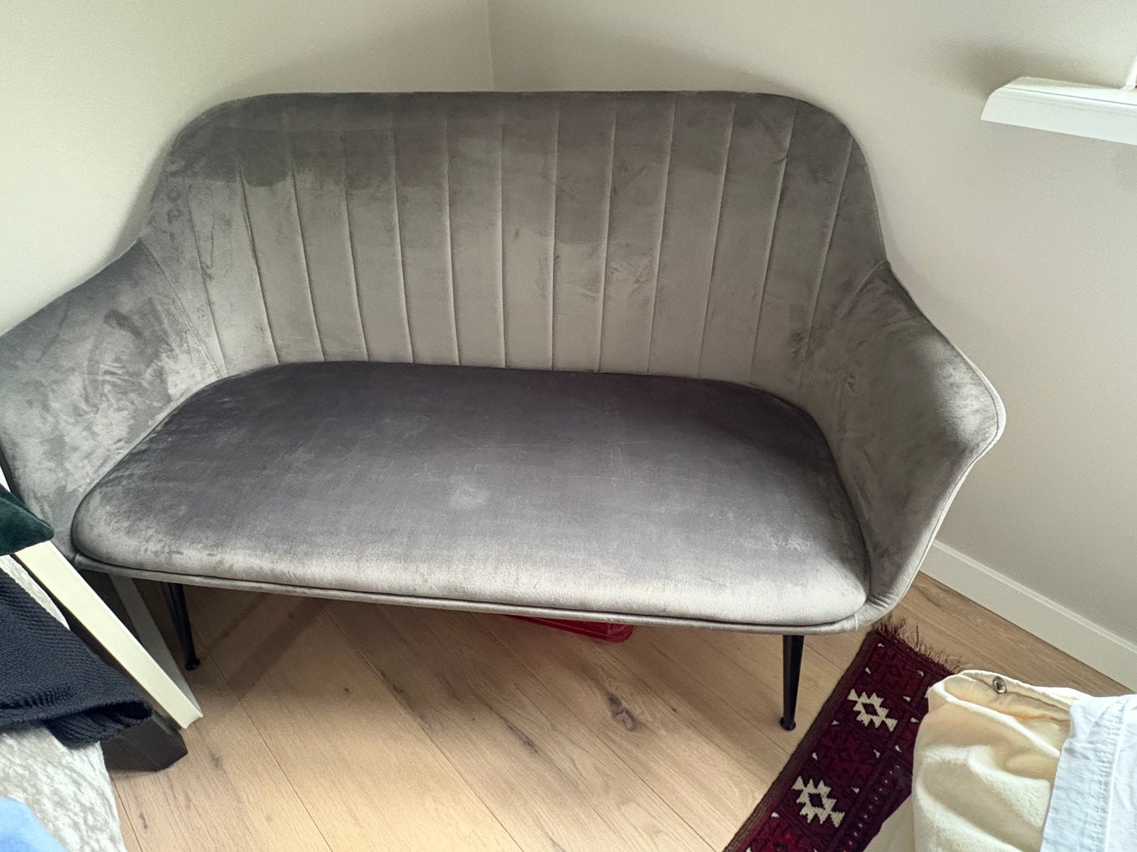 Grijs bankje, Huis en Inrichting, Ophalen, Tweepersoons, 75 tot 100 cm, Zo goed als nieuw