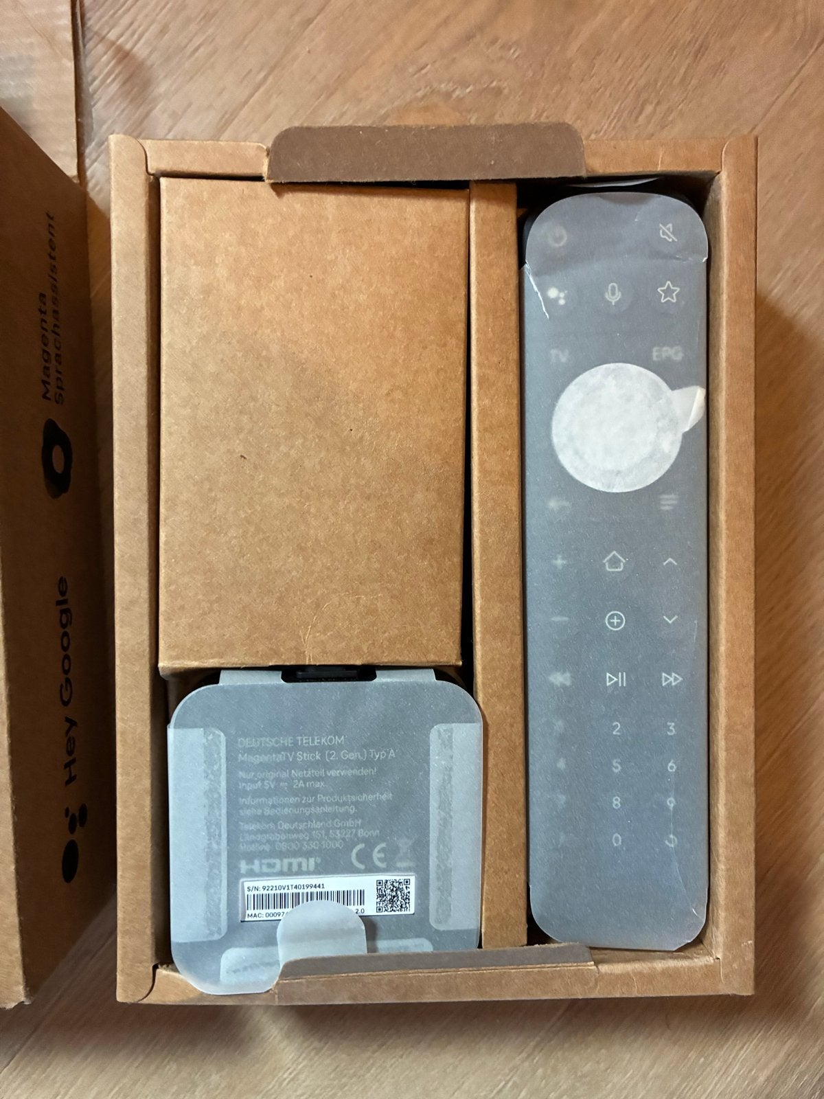 Magenta TV Stick - Als nieuw in de doos, Magenta, Zo goed als nieuw, Magenta de, Info@magenta.com