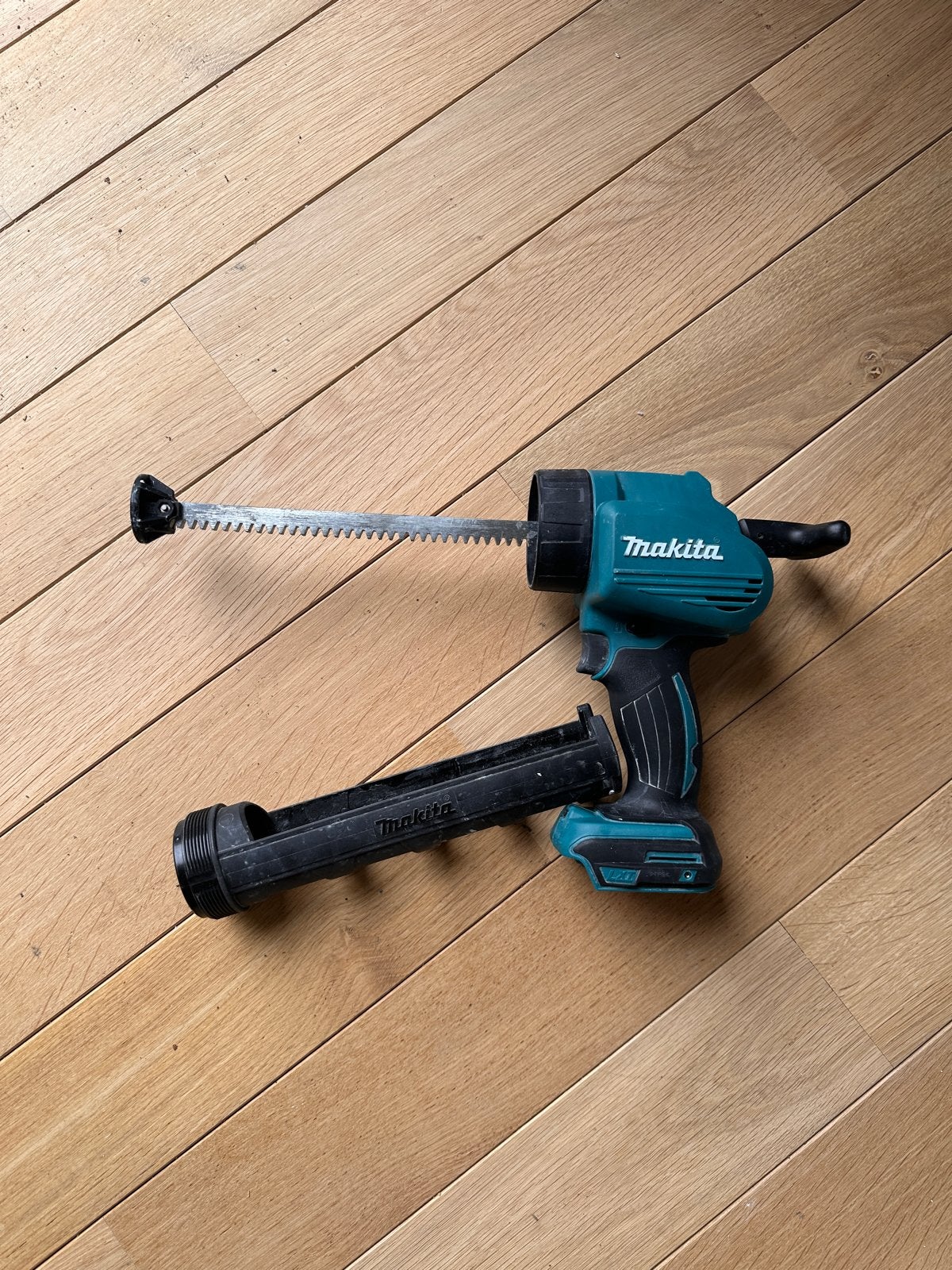 Makita DCG180Z Kitspuit - weinig gebruikt, Ophalen of Verzenden, Zo goed als nieuw, Kitspuit, Makita
