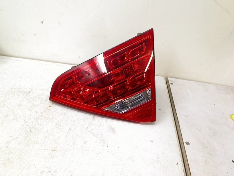 Achterlicht Rechts Achterklep A5 Quattro (B8C/S) 2010, Gebruikt, Auto-Union-Straße  1, Ingolstadt 85057, , Duitsland, Info@audi.de