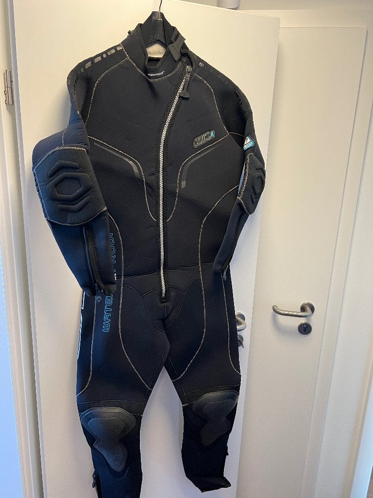 Waterproof W1 5mm Duikpak Heren L – Front-Zip Semi-Dry –, Watersport en Boten, Verzenden, Nieuw, Duikpak