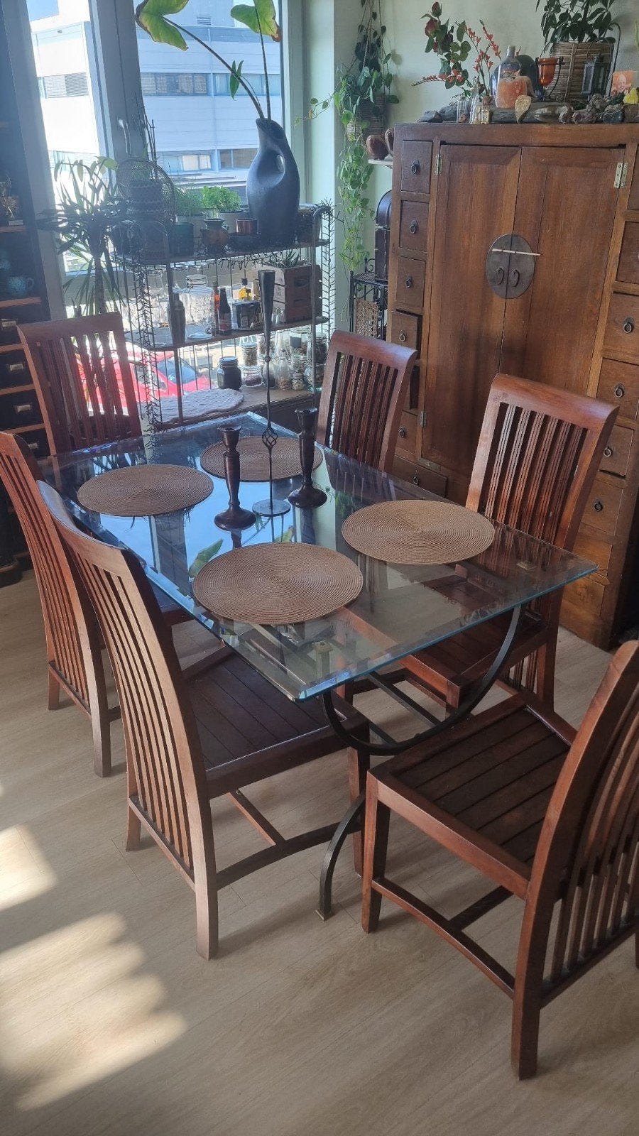 Tafel: Smeedijzeren frame met glazen blad (Stoelen Verkocht), Ophalen