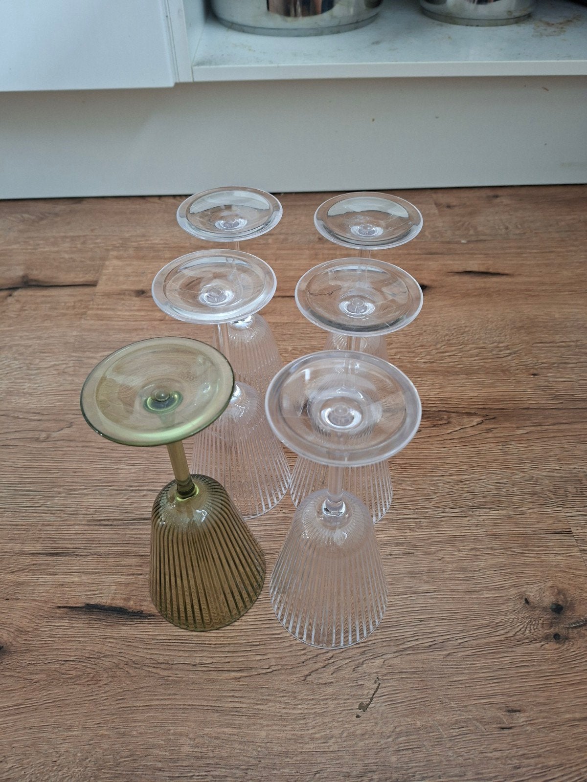 6 plastic wijnglazen - gratis af te halen, Ophalen
