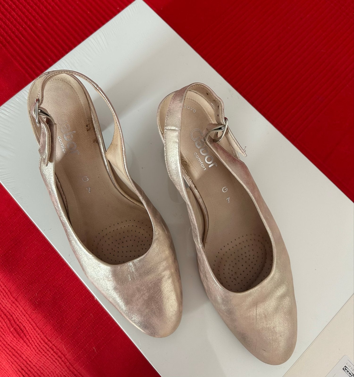 Gabor Pumps - Poeder roze maat 7 en tasje merkloos 25,00, Kleding | Dames, Ophalen of Verzenden, Gedragen, Overige kleuren, Pumps