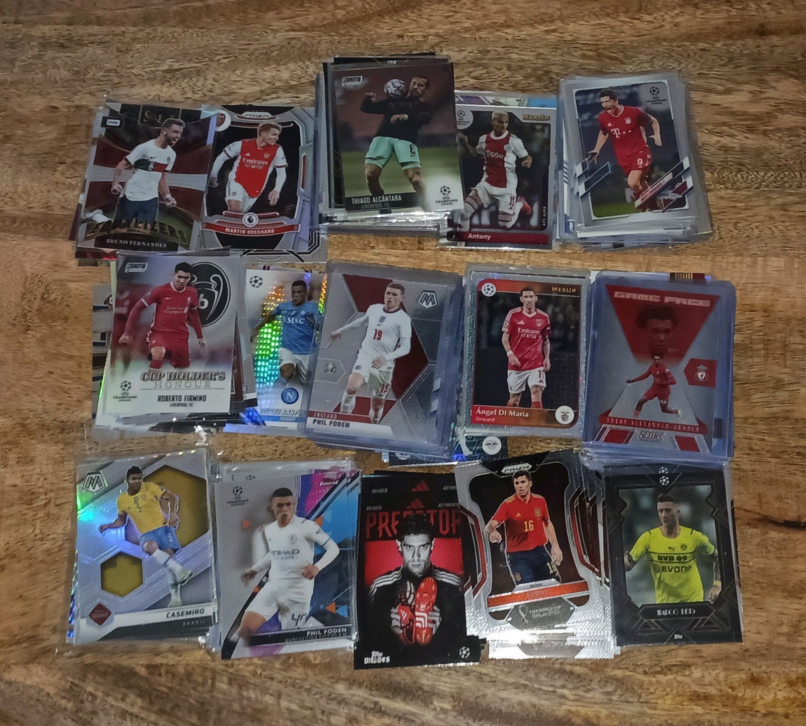 voetbalkaarten (235x), Verzamelen, Ophalen of Verzenden, Nieuw, Buitenlandse clubs, Spelerskaart