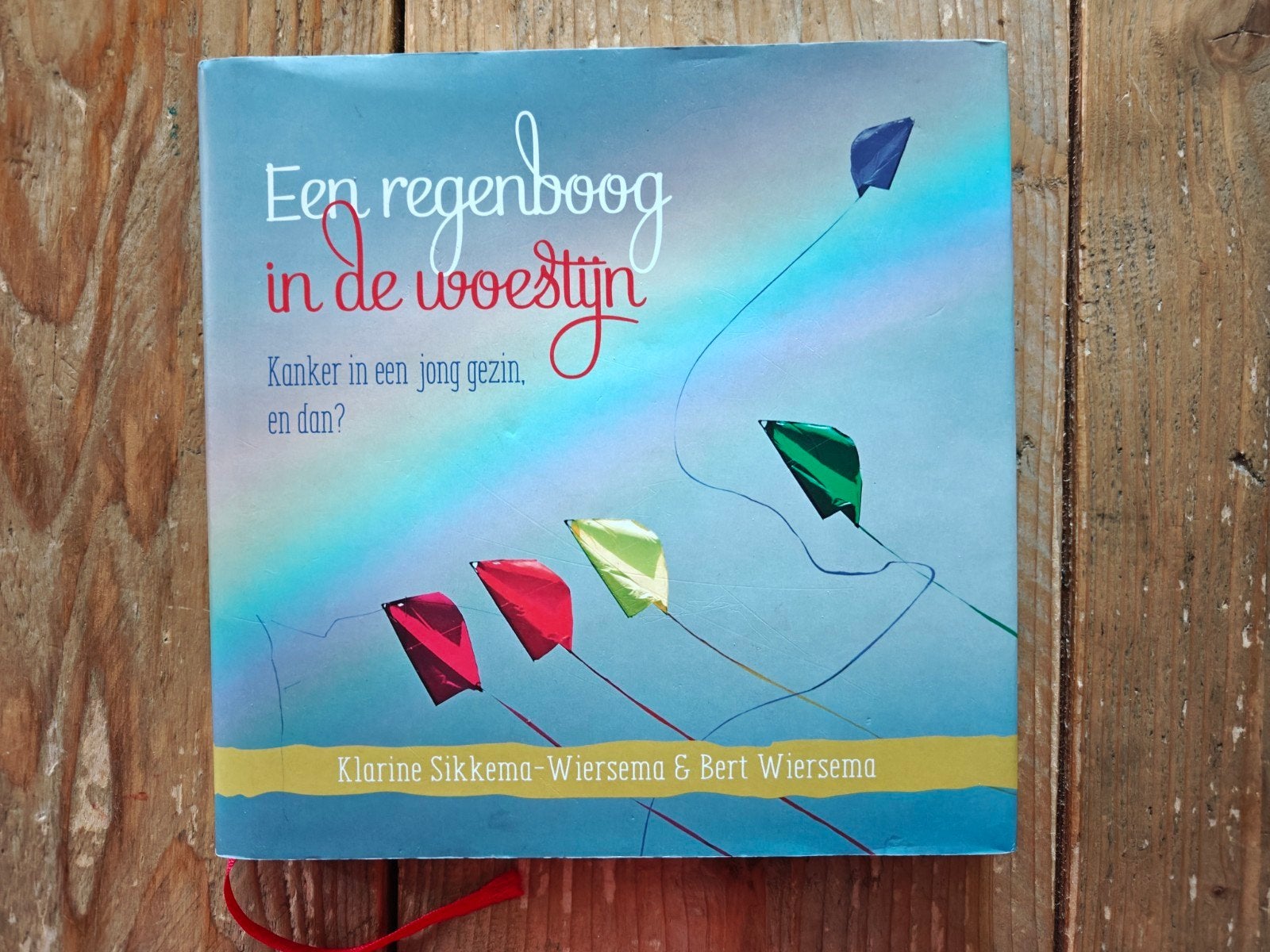 Een regenboog in de woestijn., Ophalen of Verzenden