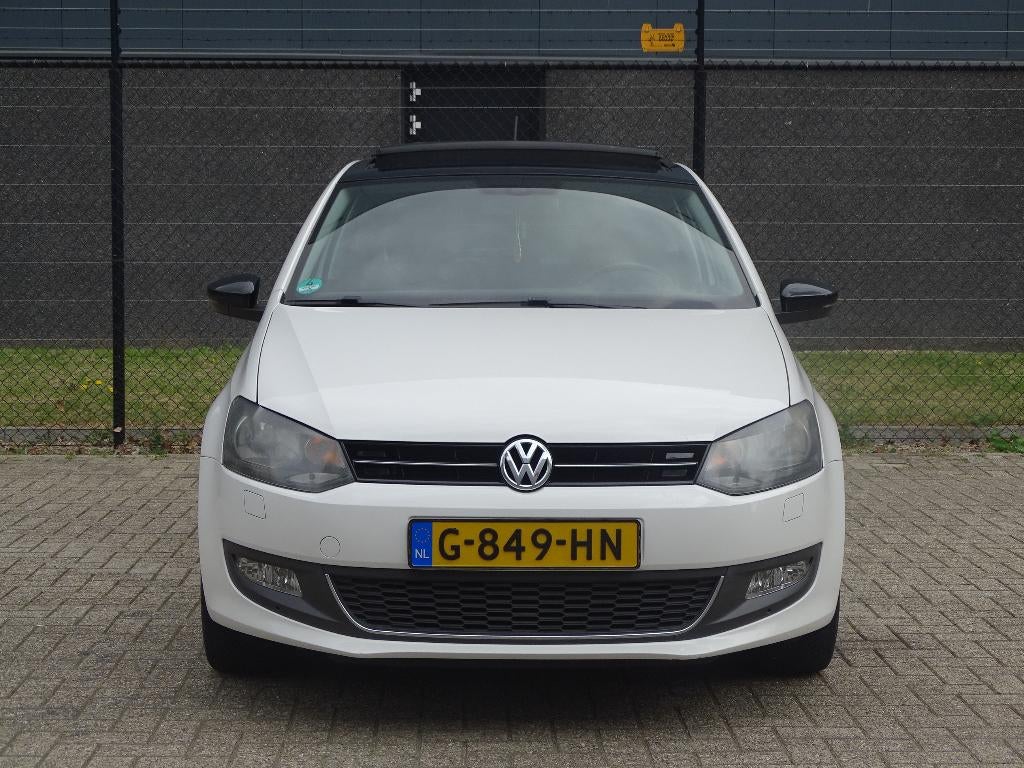 Volkswagen Polo 1.2 TSI 105PK 2011 Pano Navi PDC LM Velgen, Voorwielaandrijving, 40 €/maand, Zwart, Leder en Stof