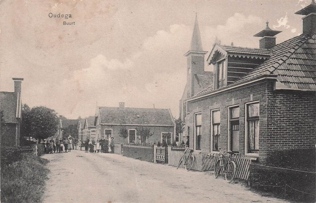 702-156-025 Oudega Buurt, Verzamelen, Ansichtkaarten | Nederland, Friesland, Voor 1920, Verzenden