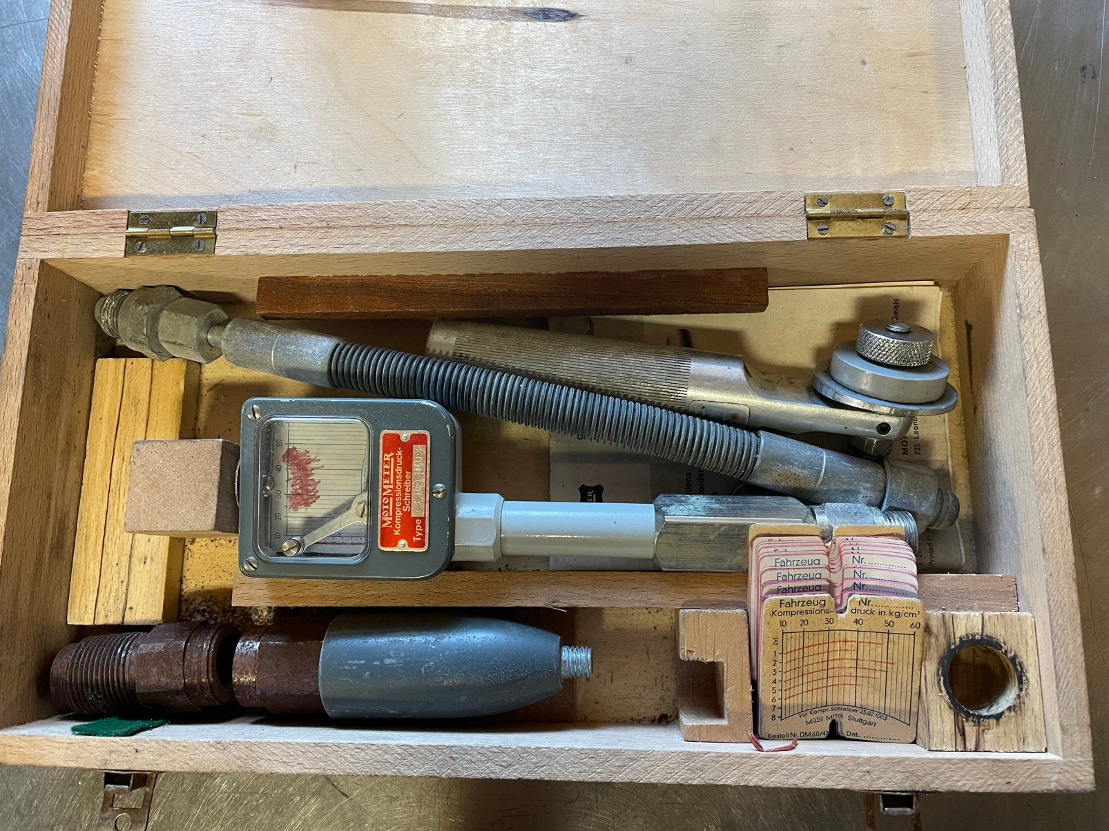 Motometer compressiemeter, Ophalen of Verzenden, Zo goed als nieuw