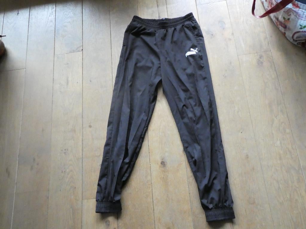 Soepele Puma lange sportbroek zwart als nieuw maat 164, Kinderen en Baby's, Kinderkleding | Maat 164, Zo goed als nieuw, Jongen of Meisje