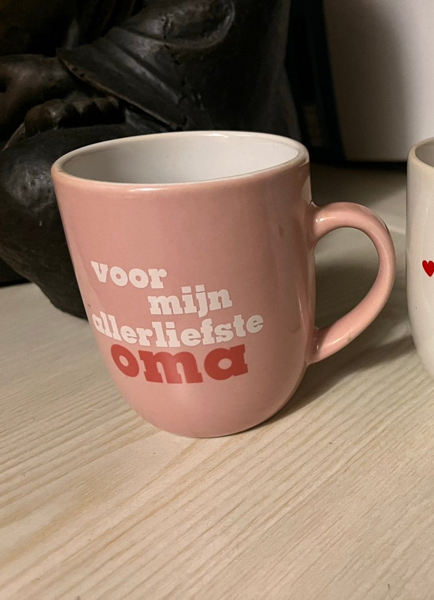Prenatal mok “allerliefste oma “ roze, Zo goed als nieuw, Overige stijlen, Aardewerk, Mok