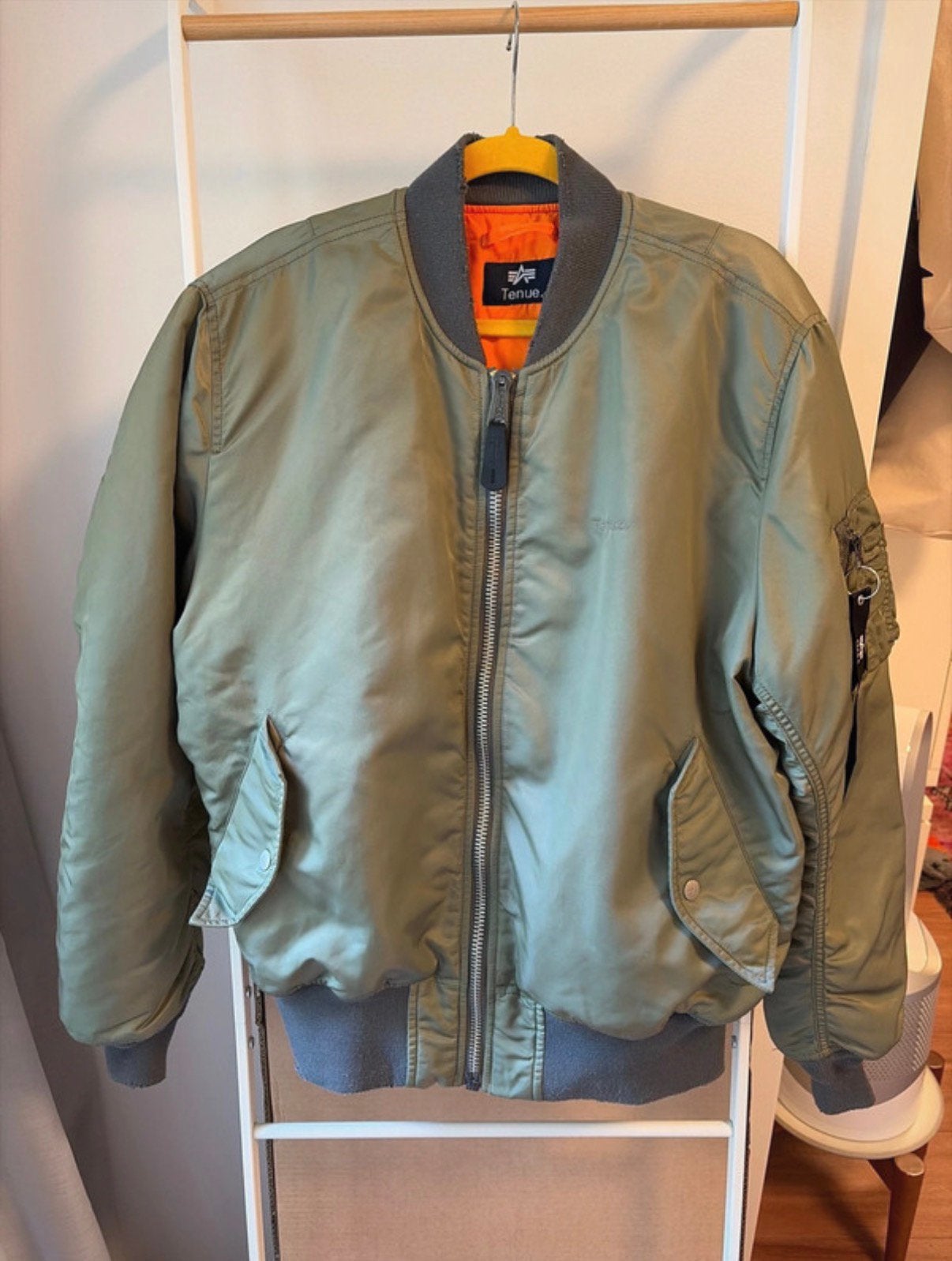 Tenue x Alpha Industries MA-1 Bomber Flight Jacket, Ophalen of Verzenden, Zo goed als nieuw, Maat 48/50 (M), Groen