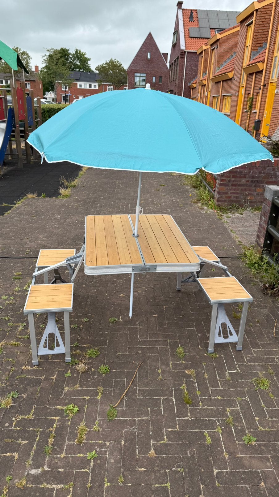 Bocamp opvouwbare picknicktafel met parasol., Caravans en Kamperen, Ophalen, Gebruikt, Campingmeubel-accessoire