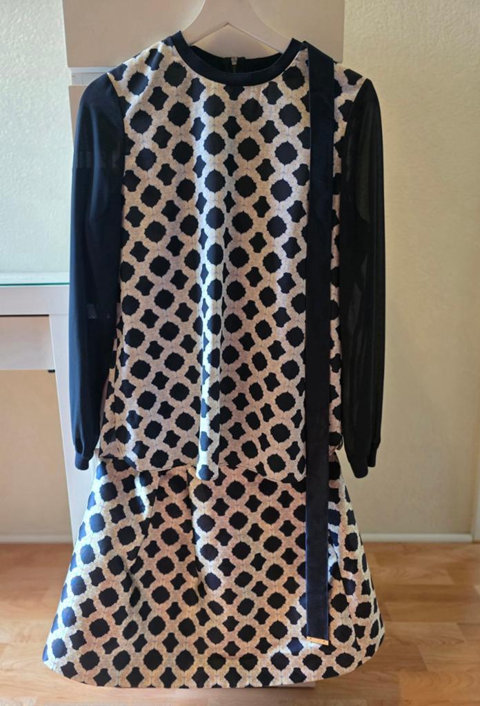 Prachtige Ted baker set maat 1 top en rok met riem, Ophalen of Verzenden, Zo goed als nieuw, Maat 38/40 (M), Boven de knie