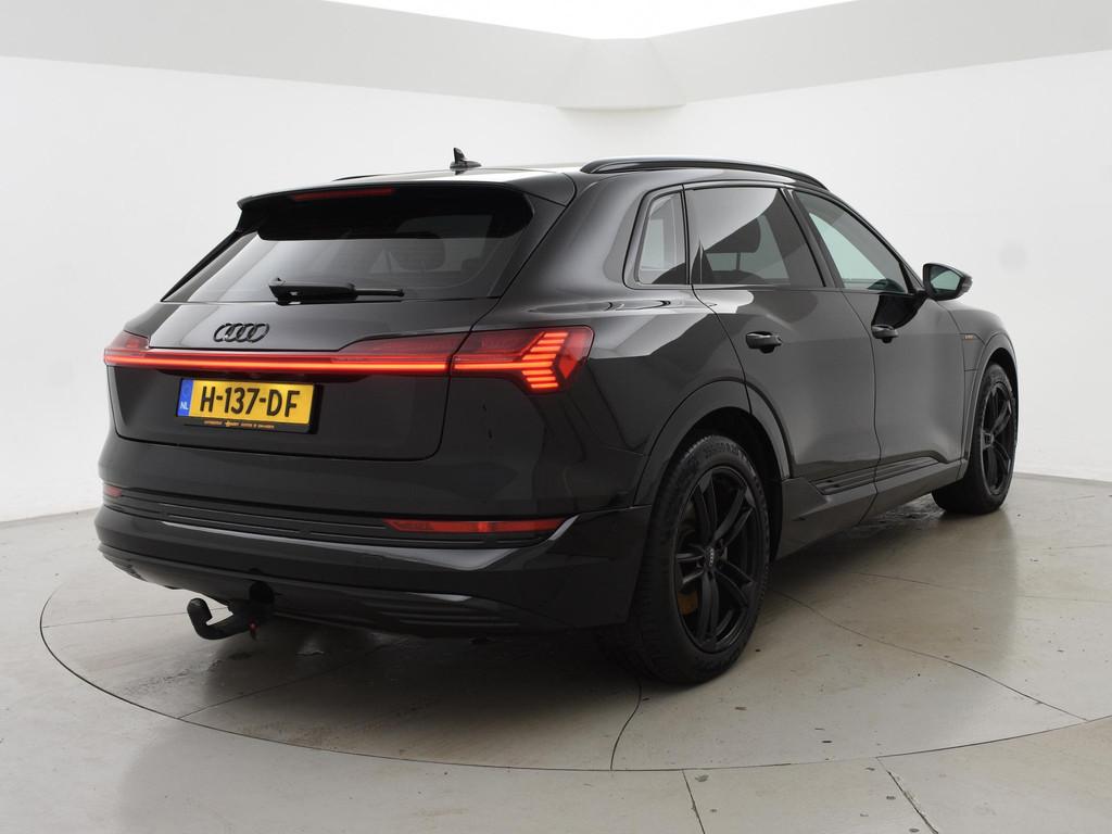 Audi e-tron 50 QUATTRO LAUCH EDITION ALL BLACK PACK + TREKHA, Auto's, Audi, Automaat, Stof, Zwart, Vierwielaandrijving