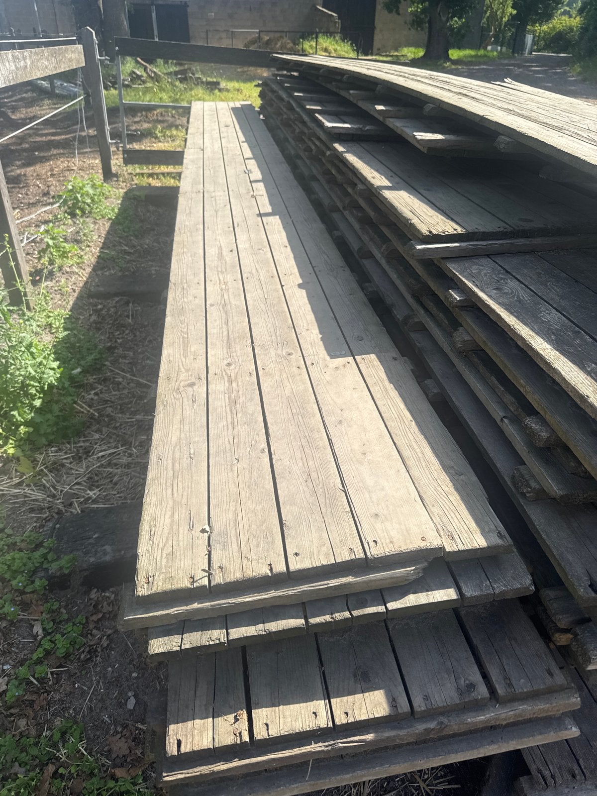 Evenementenvloer 50 delen 500x50 cm, Doe-het-zelf en Verbouw, Hout en Planken, Gebruikt, 25 tot 50 mm, Ophalen of Verzenden, Plank