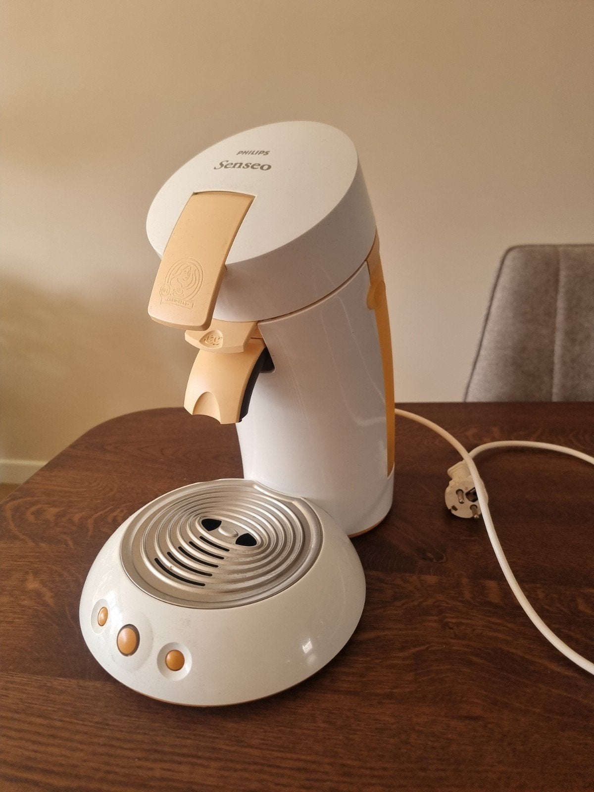 Philips Senseo koffiezetapparaat - Wit/Oranje, Ophalen, Koffiepads en cups, Gebruikt, Koffiemachine