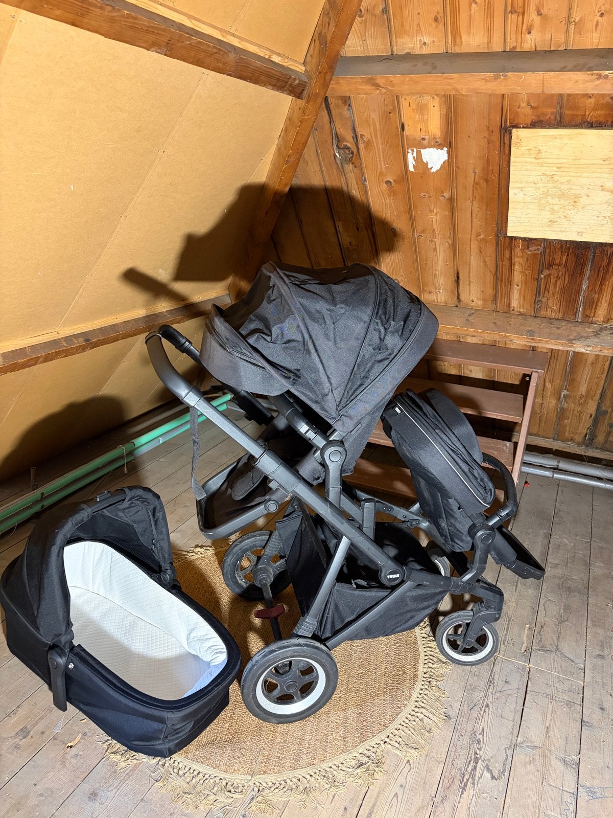 Thule sleek (duowagen), Gebruikt, Combiwagen, Met reiswieg, Ophalen