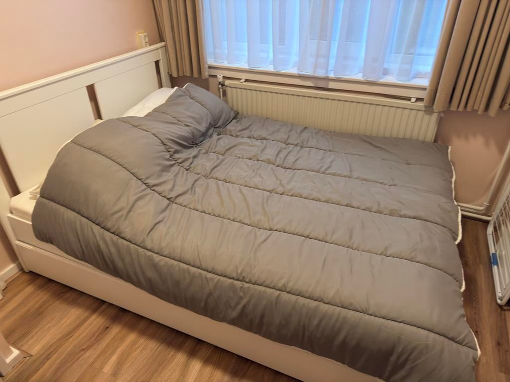 IKEA SONGESAND bed met 2 lades, wit, 140x200 cm, Ophalen, Wit, Tweepersoons, Zo goed als nieuw