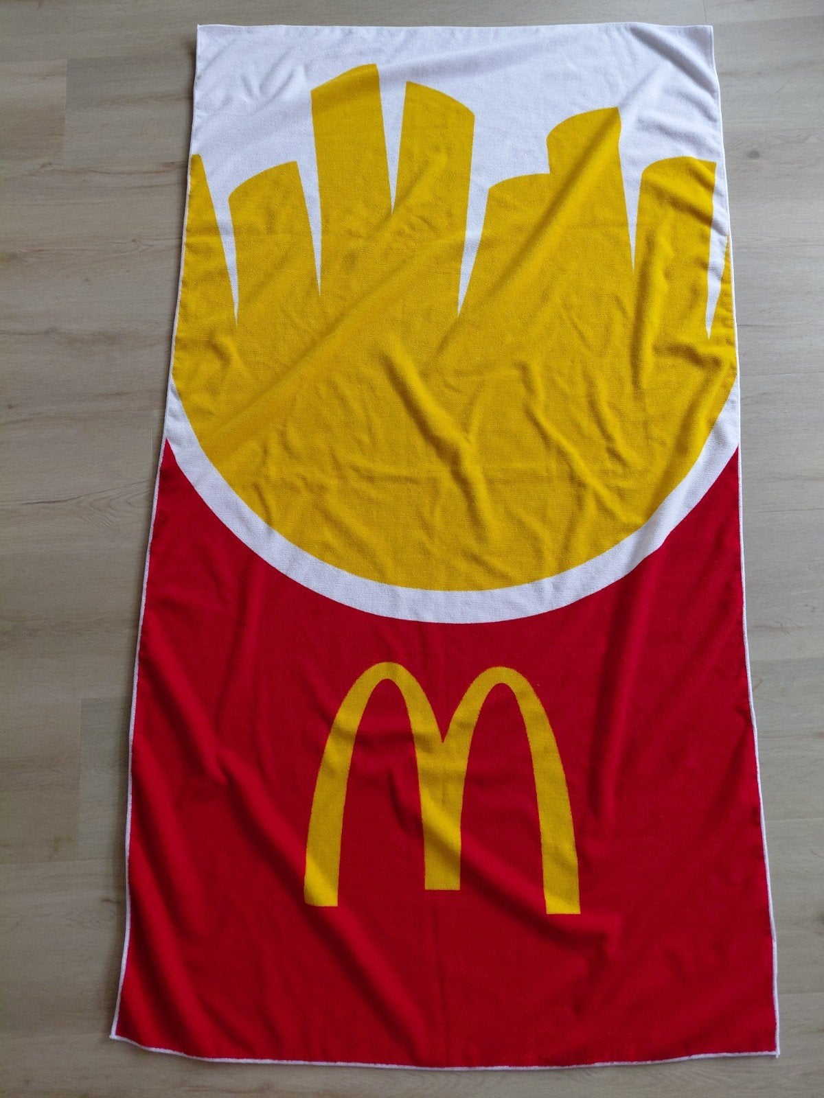 McDonald's Mac Donald frietjes patat strandlaken/badlaken, Meerkleurig, Overige merken, Badlaken, Nieuw