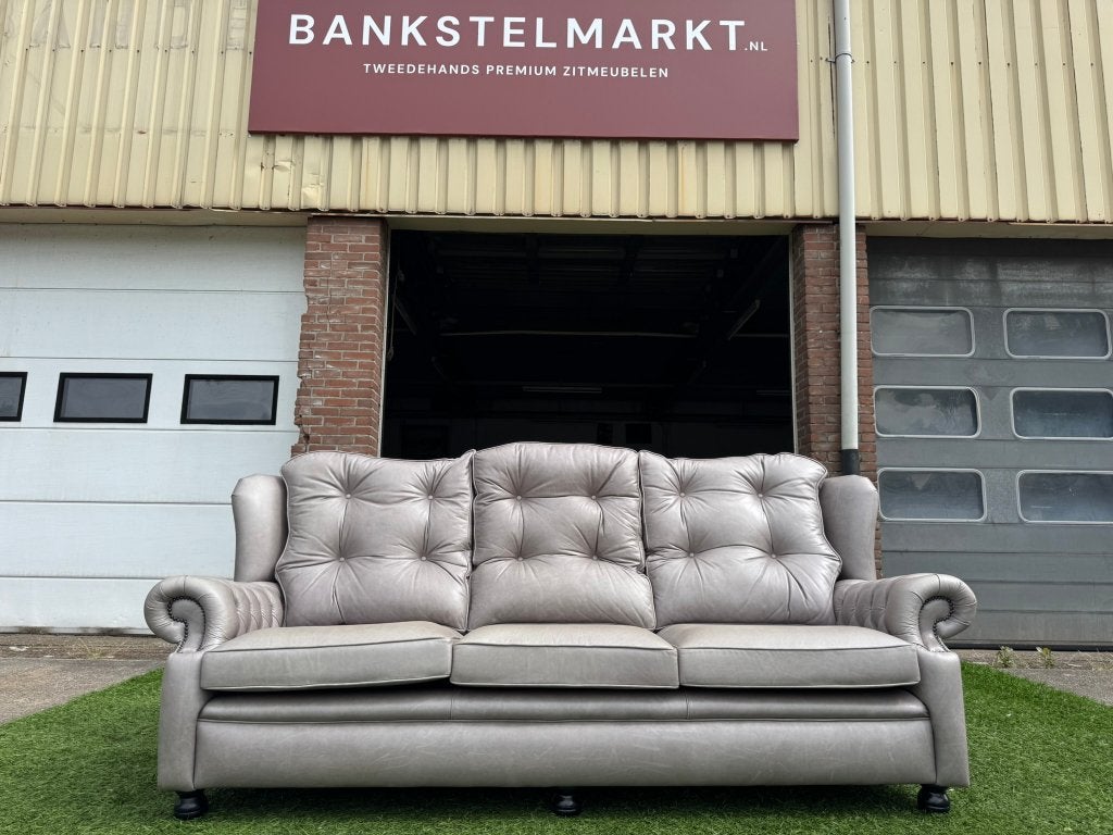 Bankstel Springvale Chesterfield Suzanne  bank grijs leer, Huis en Inrichting, Banken | Bankstellen, Ophalen, Geen, Pahest@hotmail.nl