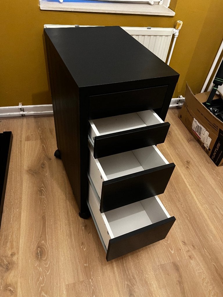 IKEA bureau kast op wieltjes, Ophalen, 50 tot 100 cm, Zo goed als nieuw, 3 of 4 laden