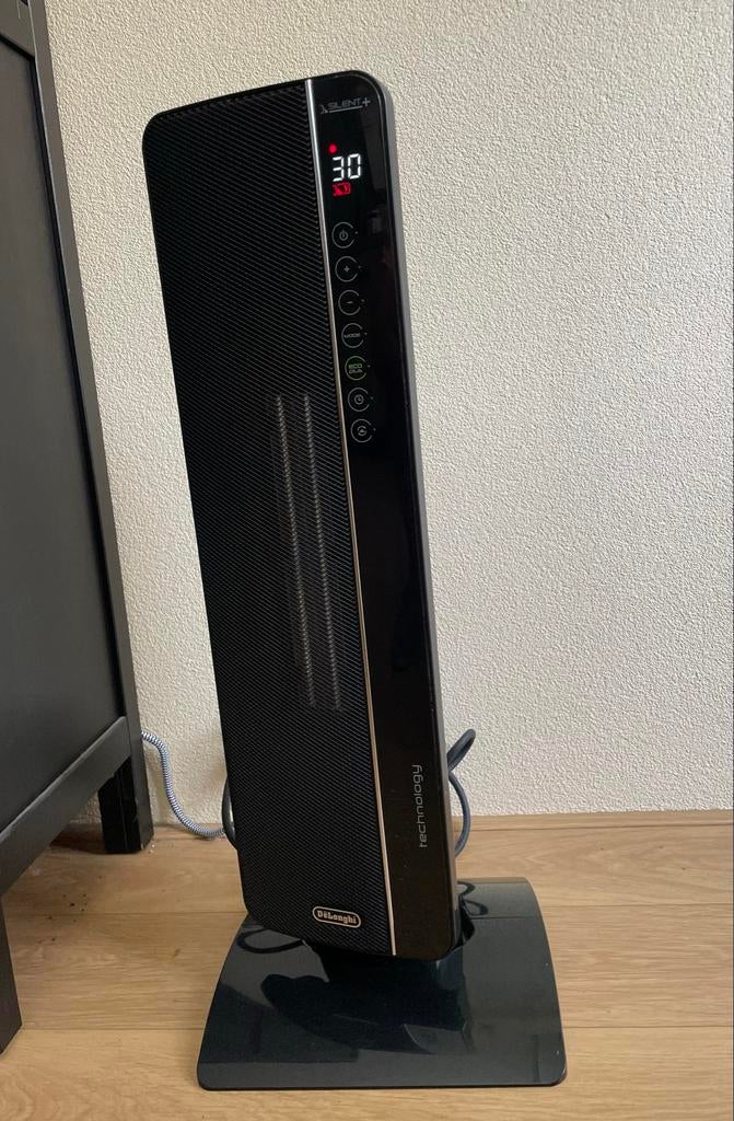 De'Longhi TCH8993ER Silent+ keramische kachel 2400W, Ophalen, 30 tot 80 cm, Gebruikt, Kachel