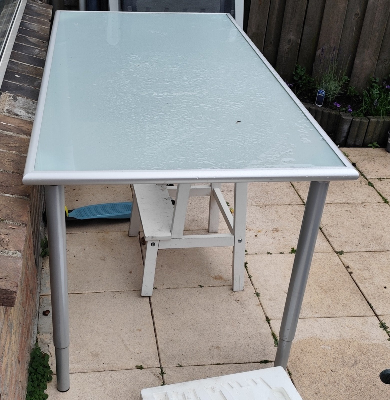Glazen tuintafel - Poten demontabel, Ophalen, Gebruikt, Rechthoekig, Metaal