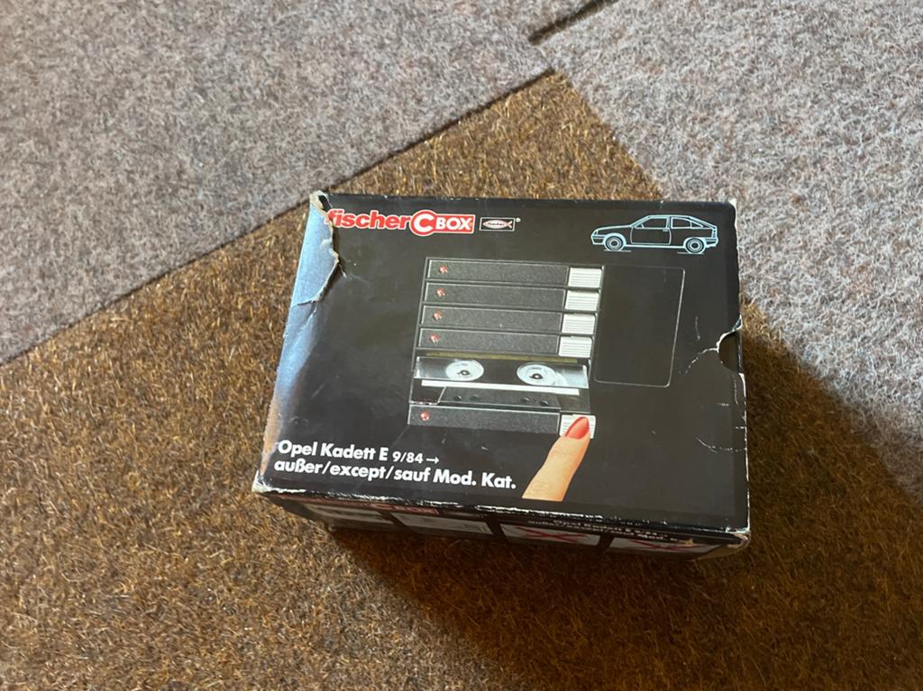 Cassettehouder Opel Kadett E., Ophalen of Verzenden, Nieuw