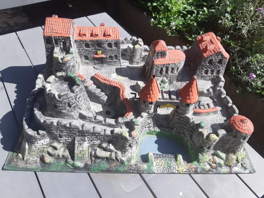 Ridderkasteel, Ophalen, Gebruikt, Jongen of Meisje