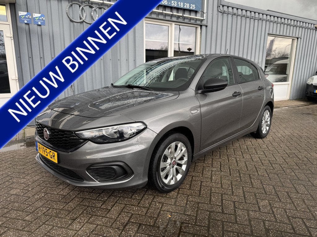Fiat Tipo 1.4 Street (bj 2019), Auto's, Fiat, Voorwielaandrijving, Stof, Gebruikt, 4 cilinders