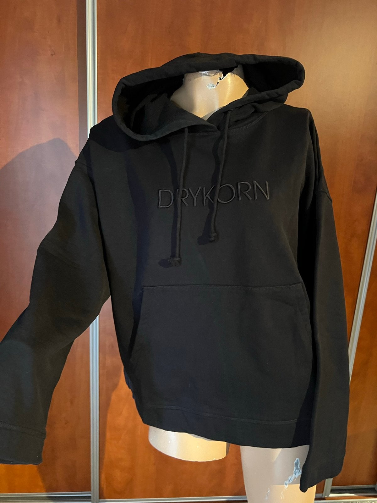 DRYKORN sweater met capuchon maat m origineel zgan, Kleding | Dames, Truien en Vesten, Maat 38/40 (M), Drykorn, G, Zwart