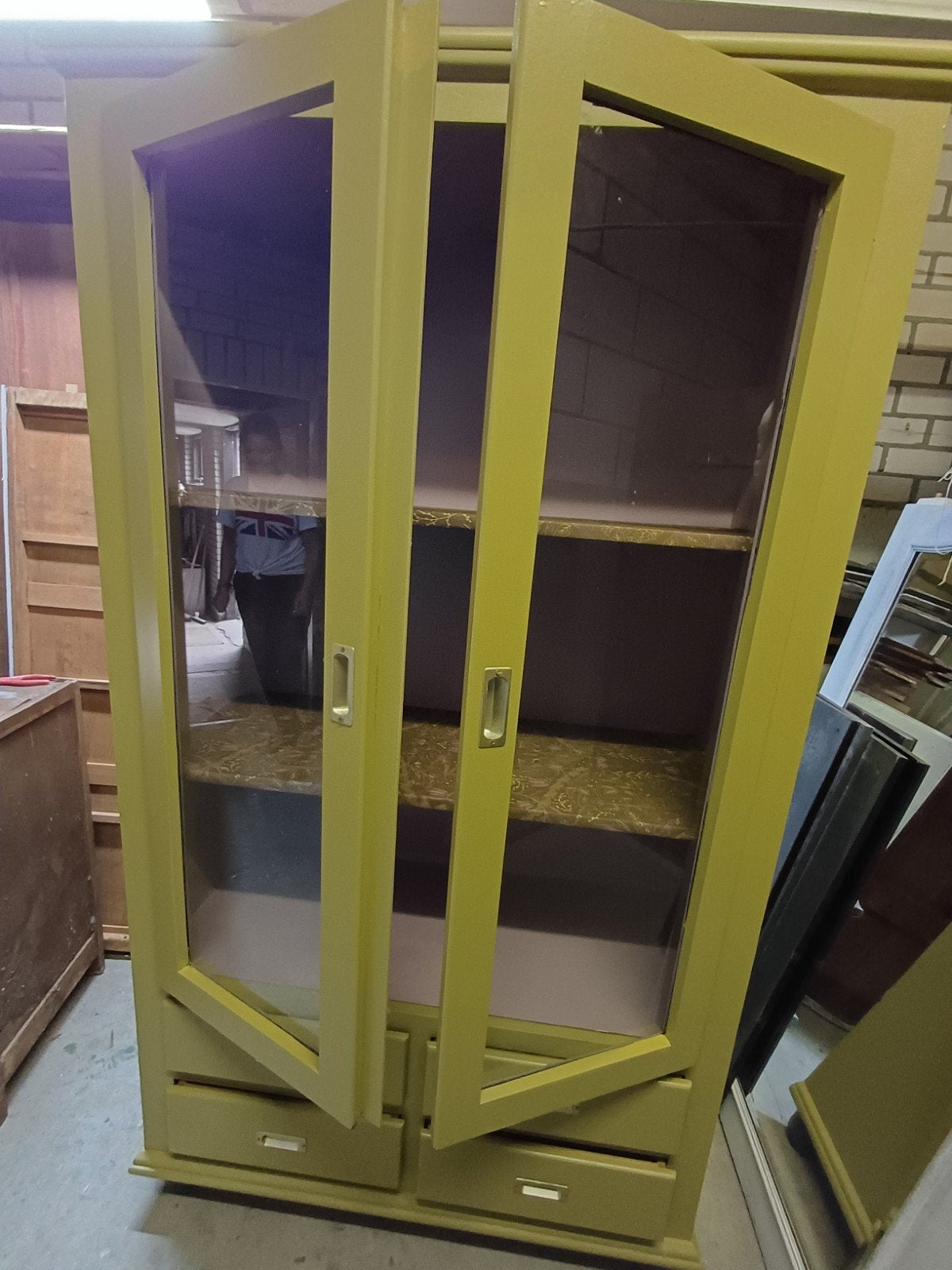 Kast legkast groen, Ophalen