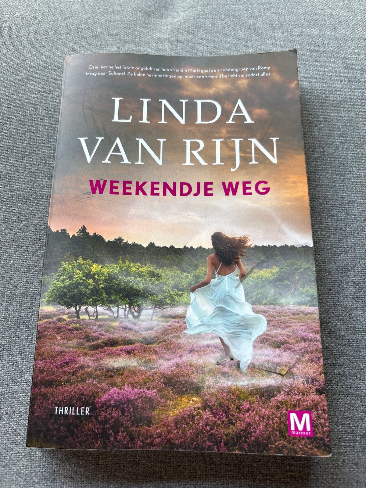 Weekendje Weg - Linda van Rijn (gesigneerd), Ophalen of Verzenden, Zo goed als nieuw, Nederland