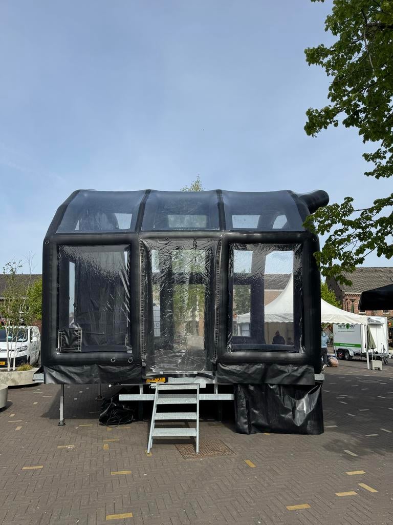 Podiumwagen verhuur, Audio-apparatuur