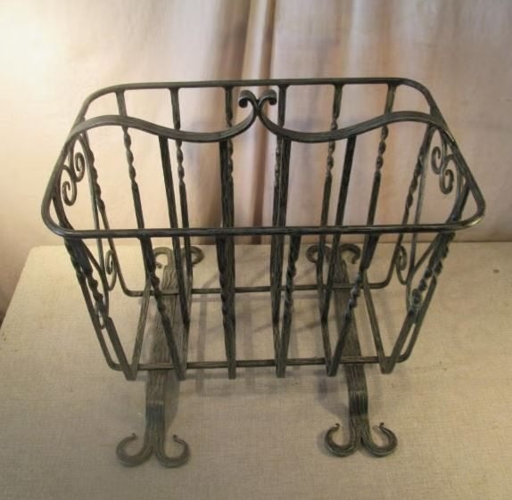Leuke Metalen Krantenbak, Ophalen of Verzenden, Zo goed als nieuw